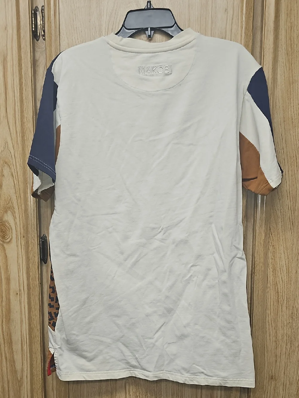 MAKOBI Colorblock Geometric Tee - Navy, White, Brown - Picture 4 of 7